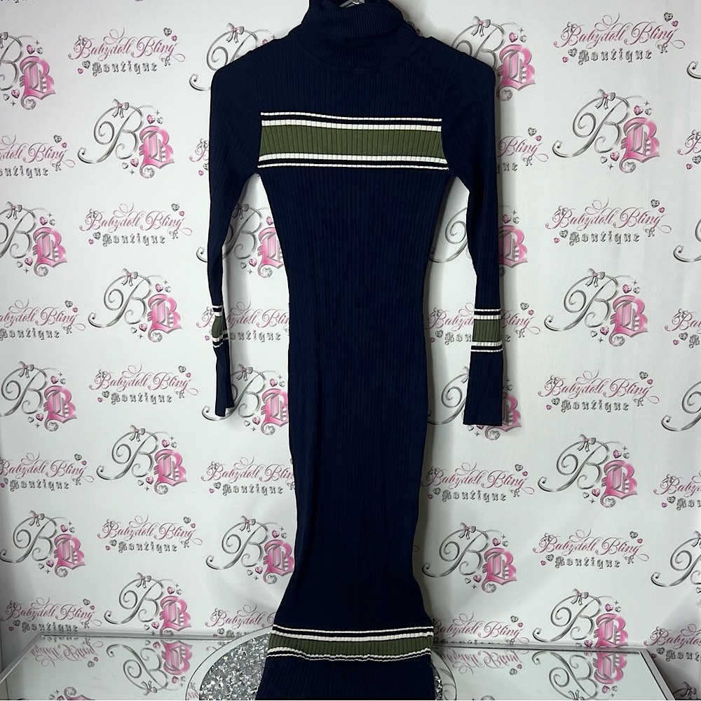 Hera dress turtleneck Elegant Black and Green Striped long sleeve knit Dress